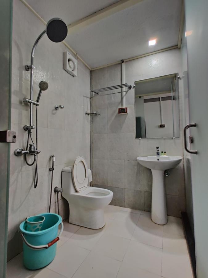 Regina'S Place Hotel มานเดรม ภายนอก รูปภาพ